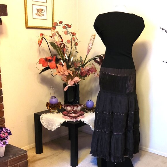 NWT Unique Designed Dark Brown Tiered Pleated Maxi Lined Skirt Lightweight - Picture 8 of 8